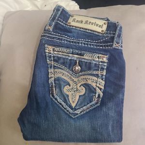 ROCK REVIVAL Womans Jeans Skinny Size 28. Your butt  will never look better!!